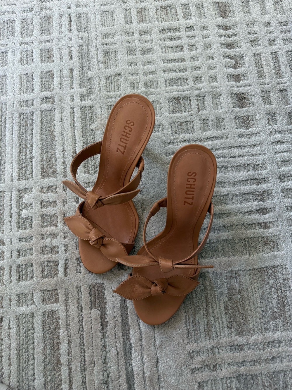 SCHUTZ Brown Knot-Front Leather Heeled Sandals